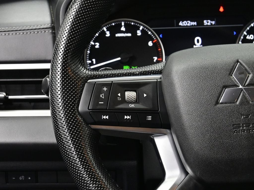 2023 Mitsubishi Outlander SE Special Edition