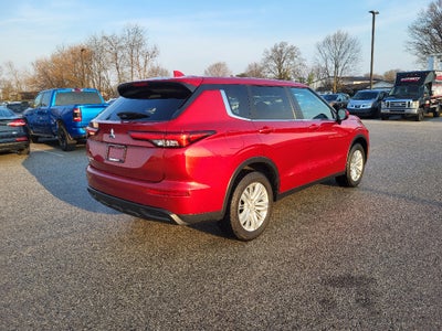 2024 Mitsubishi Outlander ES