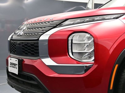 2024 Mitsubishi Outlander ES