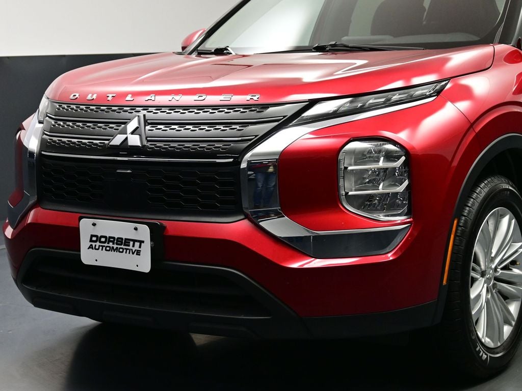 2024 Mitsubishi Outlander ES