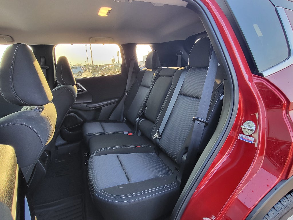 2024 Mitsubishi Outlander ES