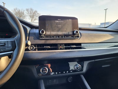 2024 Mitsubishi Outlander ES