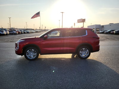 2024 Mitsubishi Outlander ES