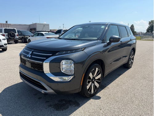 2025 Mitsubishi Outlander SE