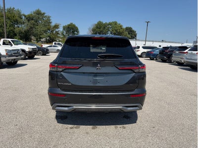 2025 Mitsubishi Outlander SE