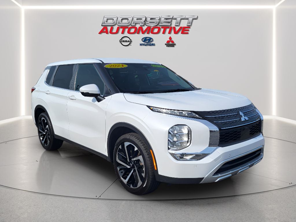 2024 Mitsubishi Outlander SE