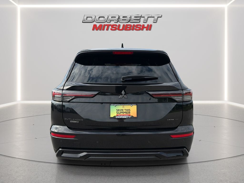 2026 Mitsubishi Outlander LE