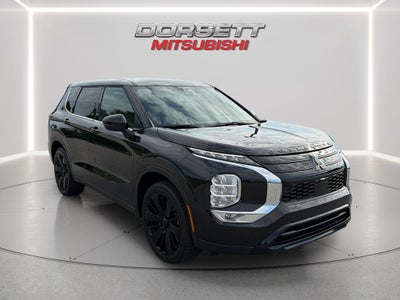 2026 Mitsubishi Outlander LE