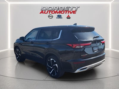 2022 Mitsubishi Outlander SE