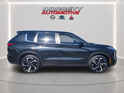 2022 Mitsubishi Outlander SE