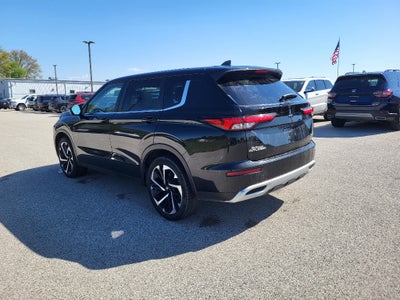 2022 Mitsubishi Outlander SE