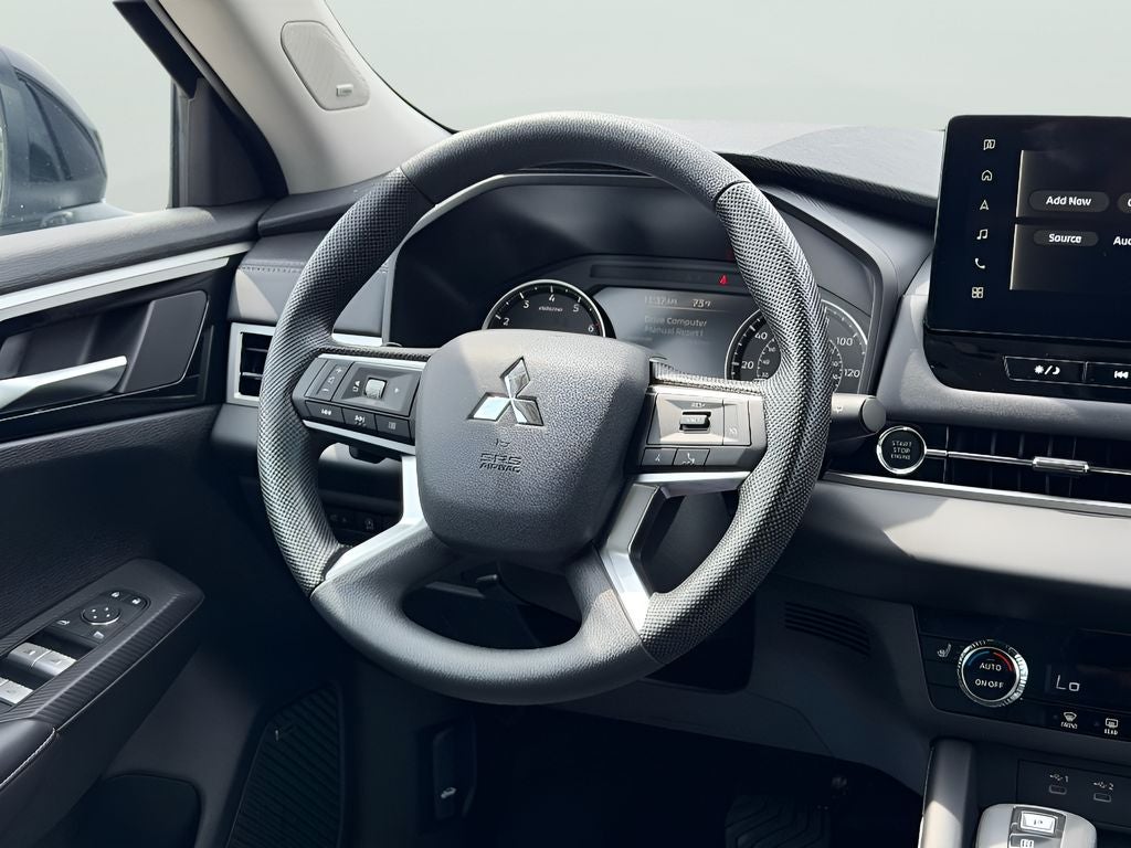 2026 Mitsubishi Outlander ES