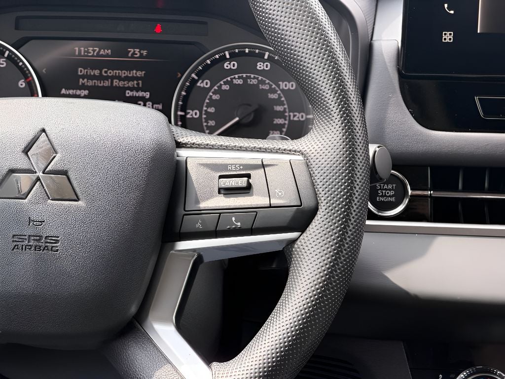 2026 Mitsubishi Outlander ES