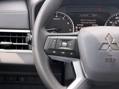 2026 Mitsubishi Outlander ES