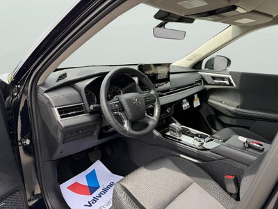 2026 Mitsubishi Outlander ES