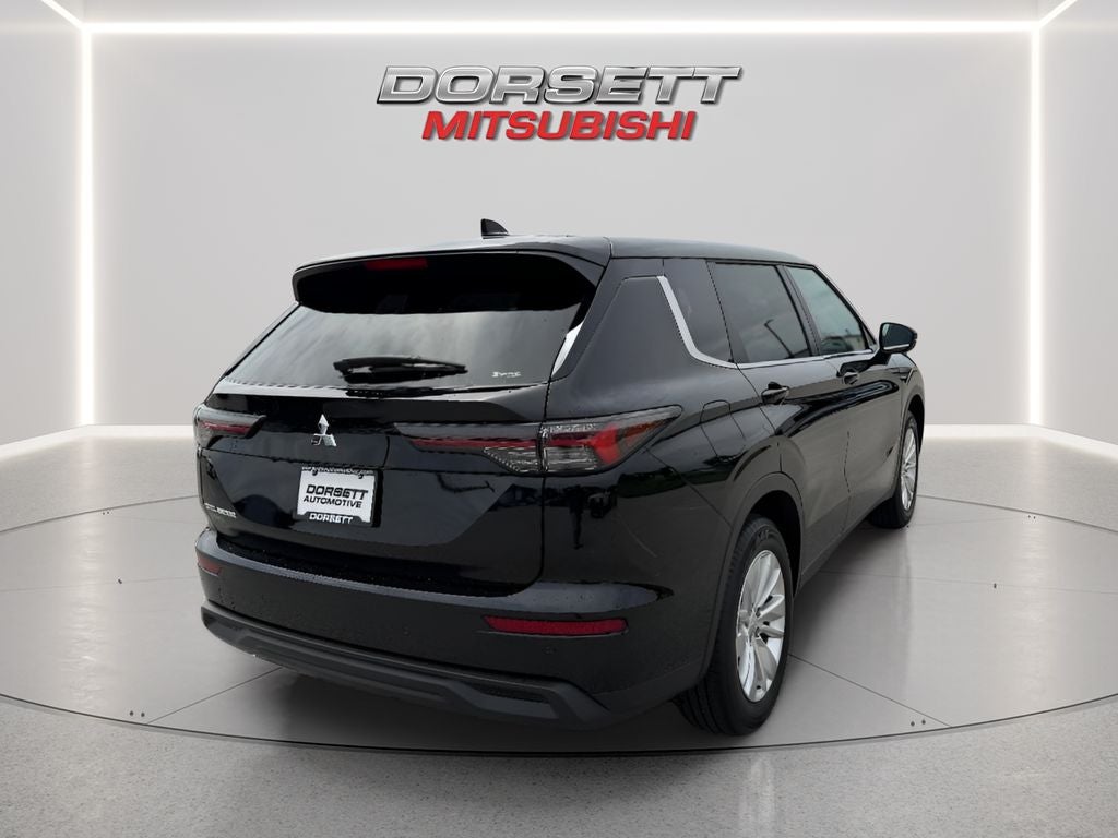 2026 Mitsubishi Outlander ES