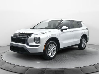 2026 Mitsubishi Outlander ES