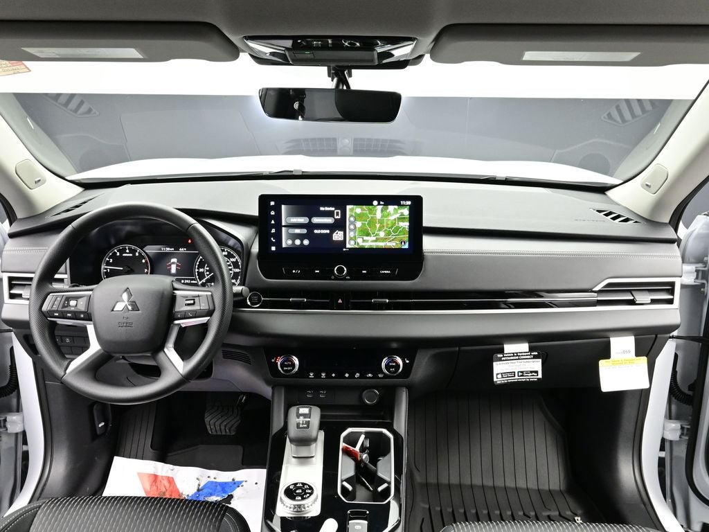 2026 Mitsubishi Outlander ES