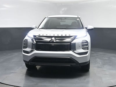 2026 Mitsubishi Outlander ES