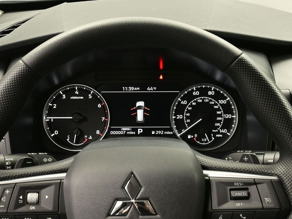 2026 Mitsubishi Outlander ES