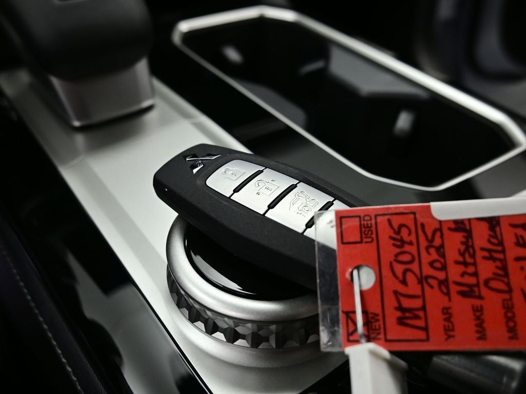 2025 Mitsubishi Outlander Trail Edition