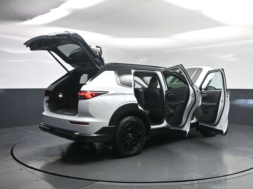 2025 Mitsubishi Outlander Trail Edition