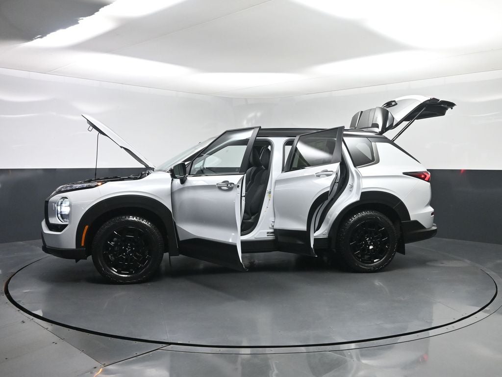 2025 Mitsubishi Outlander Trail Edition