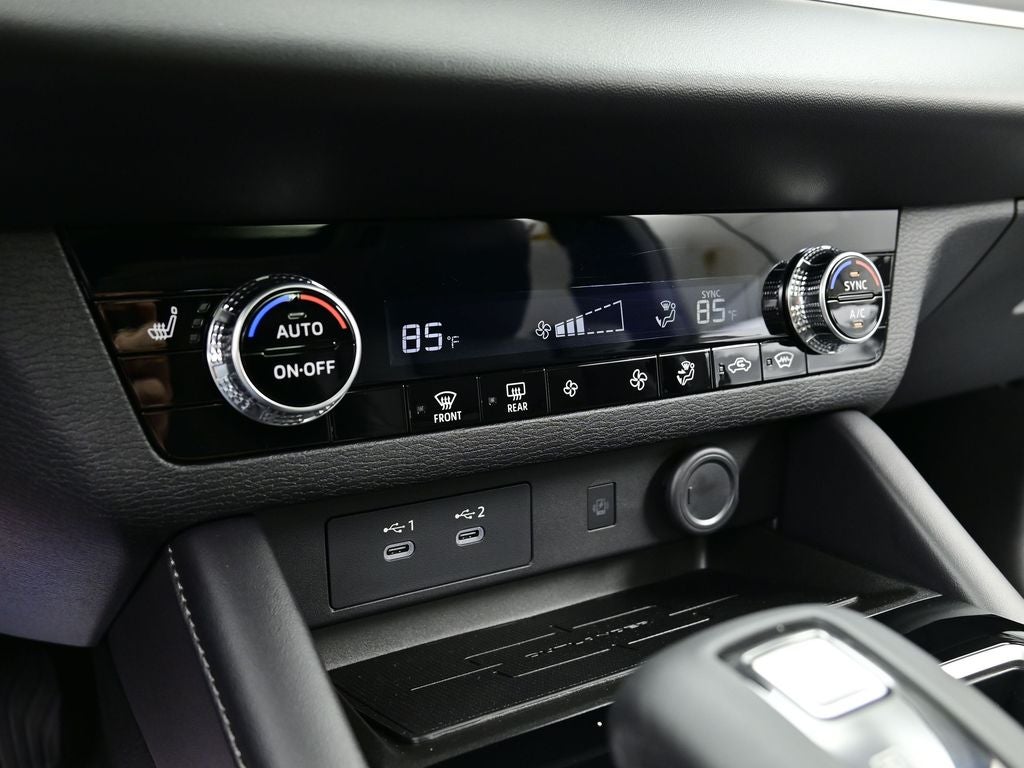 2025 Mitsubishi Outlander Trail Edition