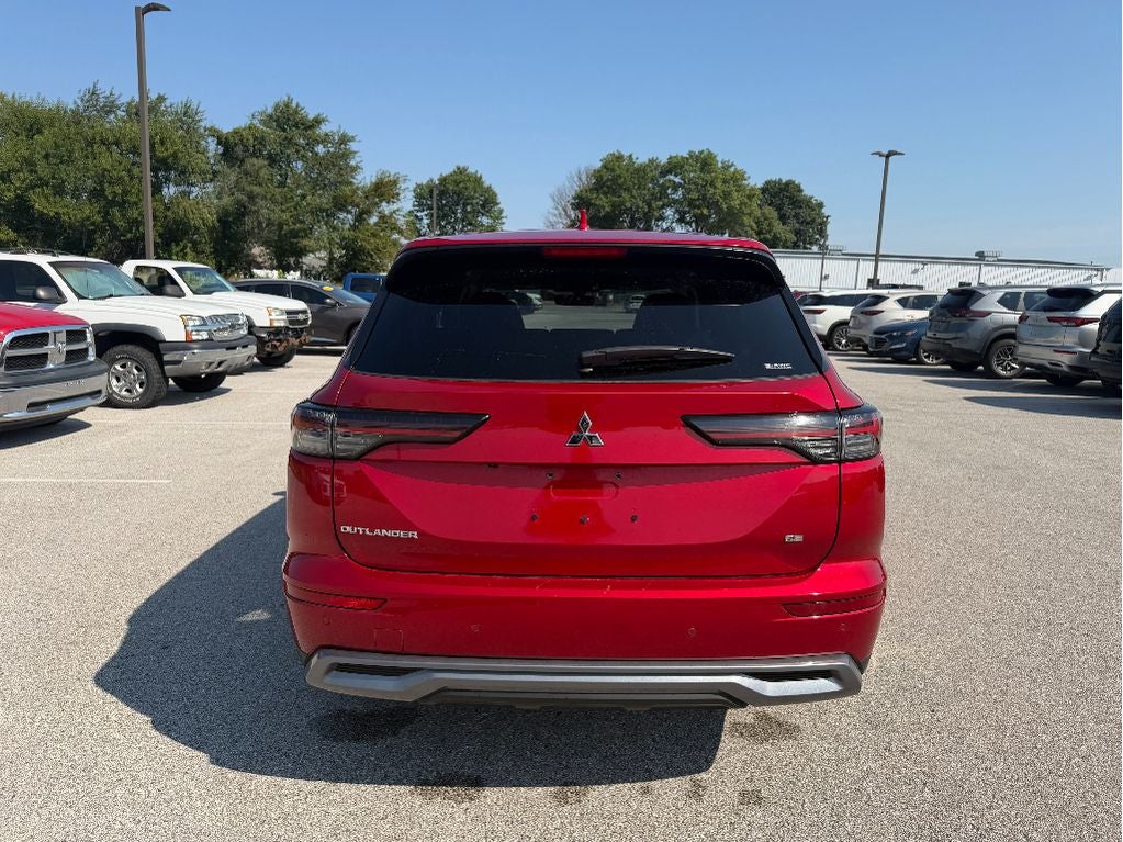 2025 Mitsubishi Outlander SE