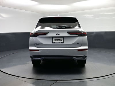 2025 Mitsubishi Outlander SE
