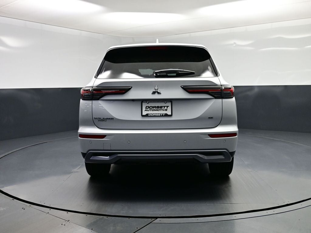 2025 Mitsubishi Outlander SE