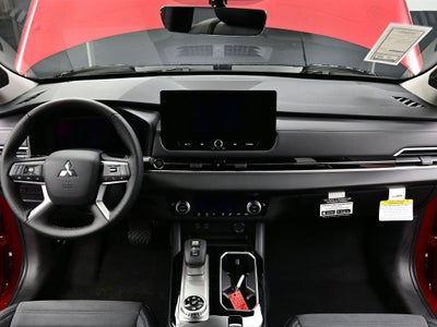 2025 Mitsubishi Outlander SE