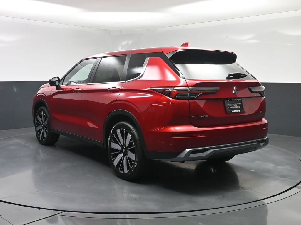 2025 Mitsubishi Outlander SE