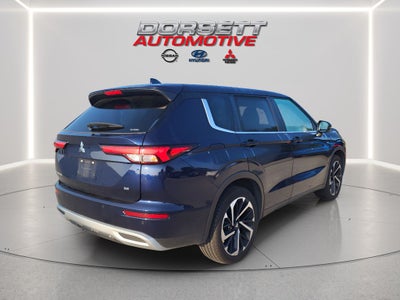 2024 Mitsubishi Outlander SE