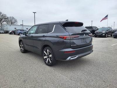 2025 Mitsubishi Outlander SE