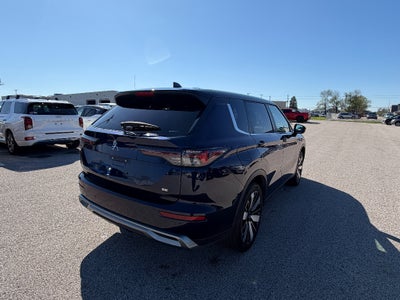 2025 Mitsubishi Outlander SE