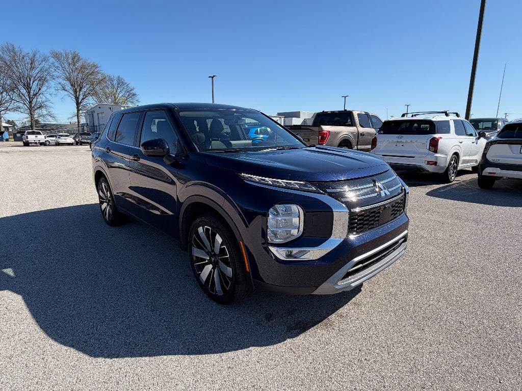 2025 Mitsubishi Outlander SE