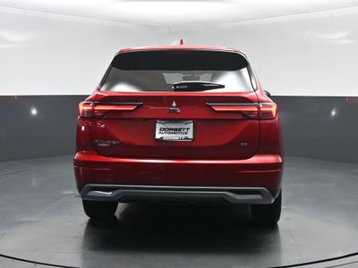 2025 Mitsubishi Outlander SE
