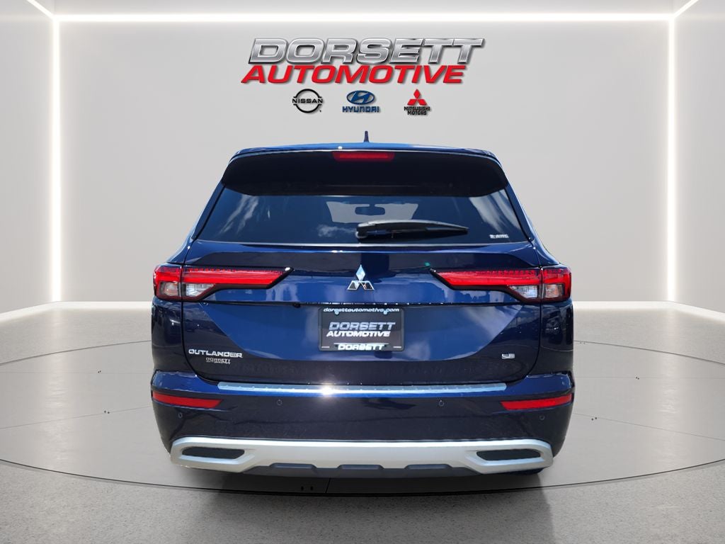 2024 Mitsubishi Outlander SE