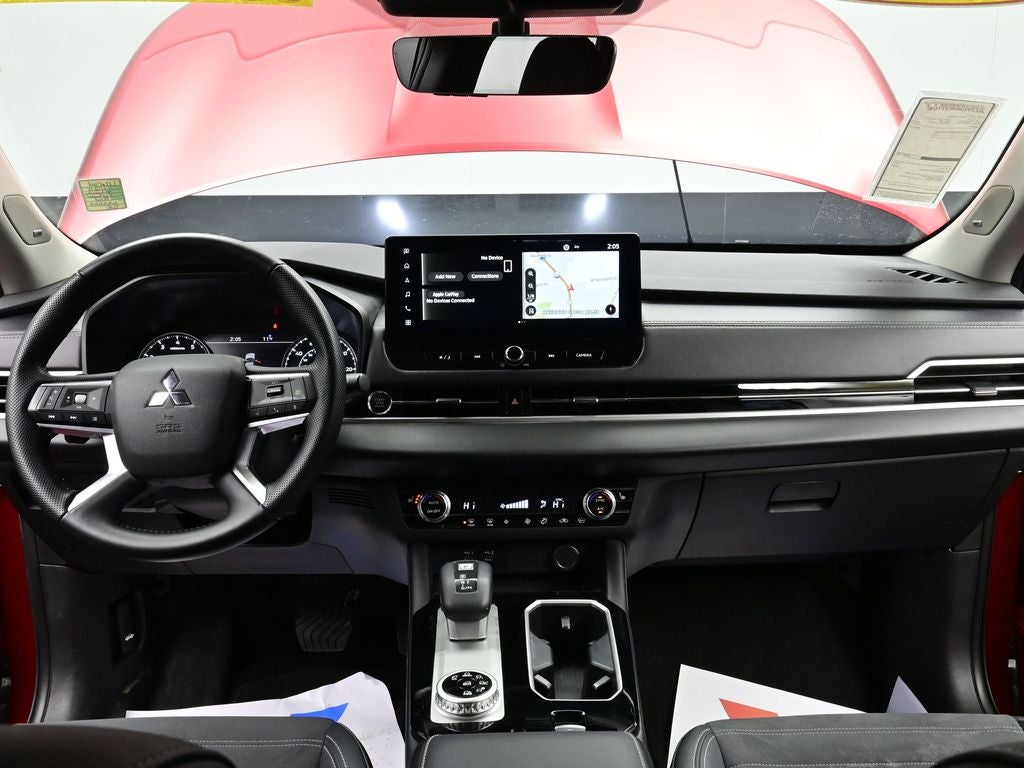 2025 Mitsubishi Outlander SE