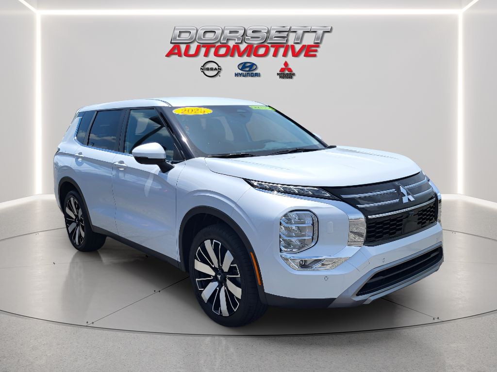2025 Mitsubishi Outlander SE