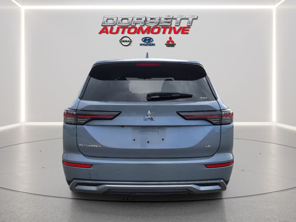 2025 Mitsubishi Outlander SE