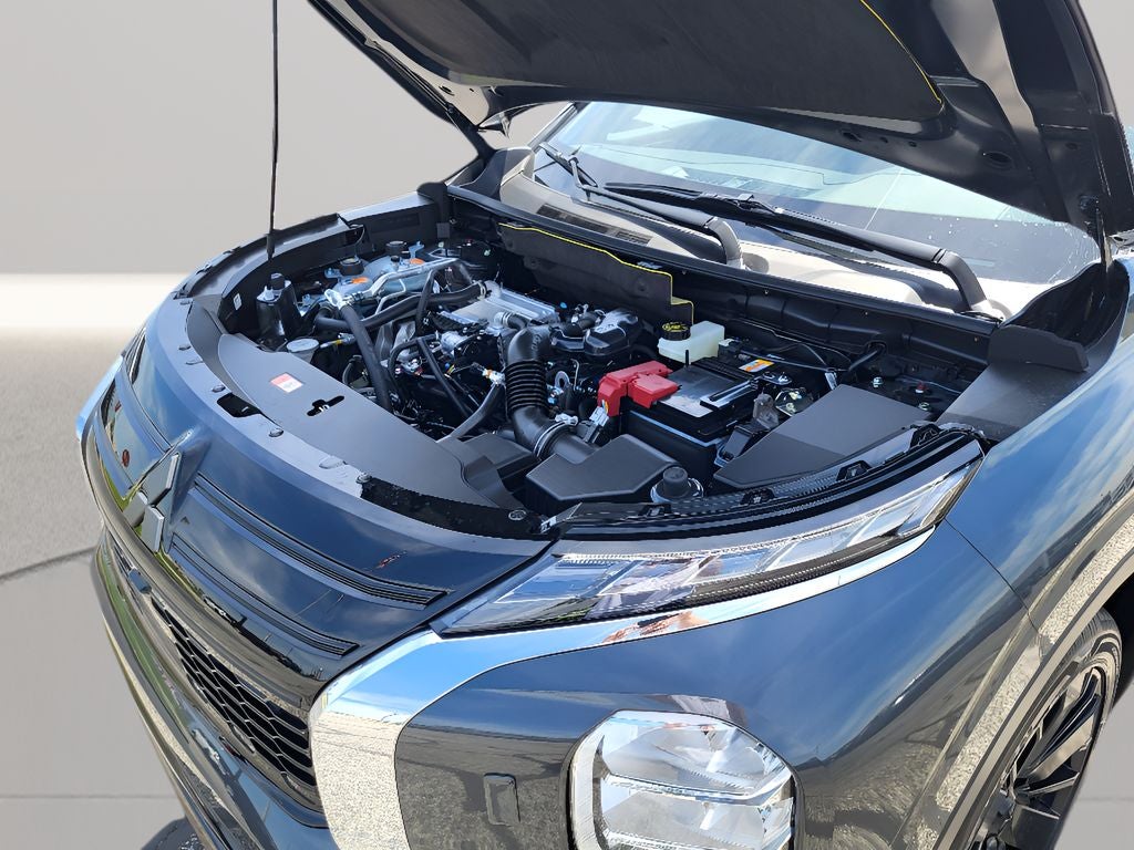 2026 Mitsubishi Outlander LE