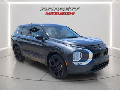 2026 Mitsubishi Outlander LE