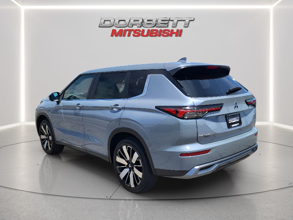 2026 Mitsubishi Outlander SE