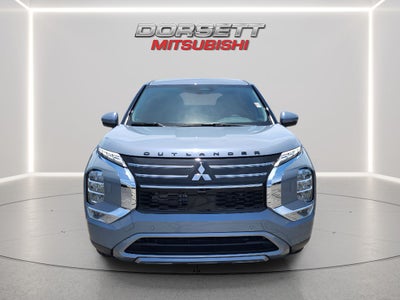 2026 Mitsubishi Outlander SE