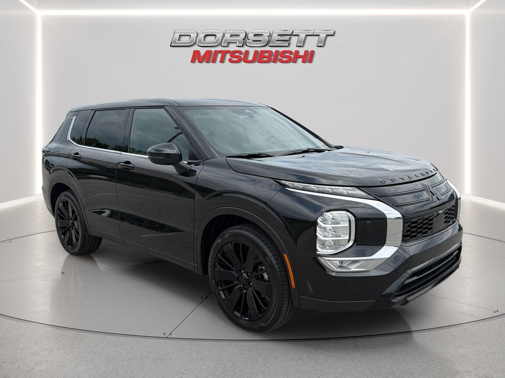 2026 Mitsubishi Outlander LE