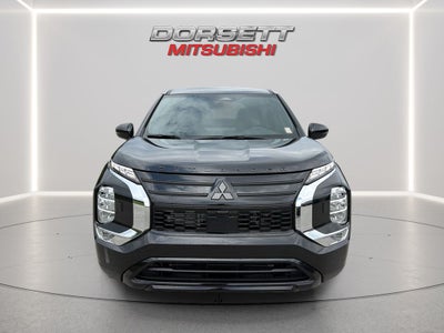 2026 Mitsubishi Outlander LE