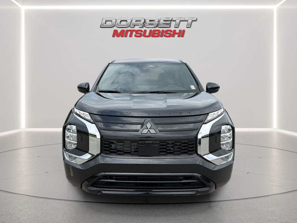2026 Mitsubishi Outlander LE
