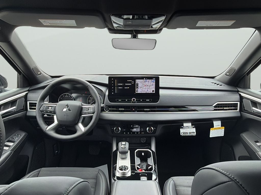 2026 Mitsubishi Outlander LE